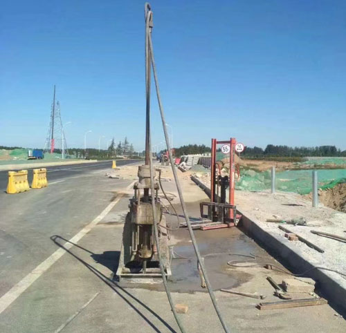凌源公路高聚物注浆加固